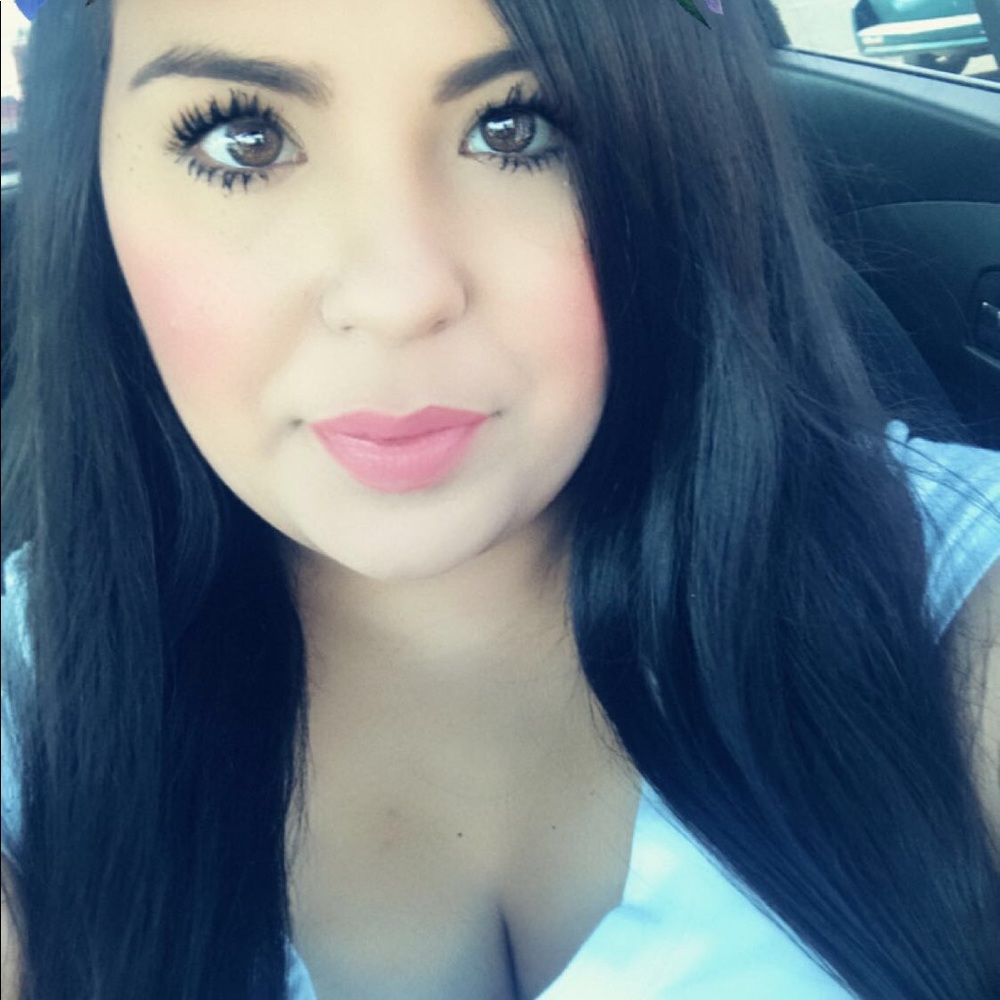 Meet your Posher, Erica